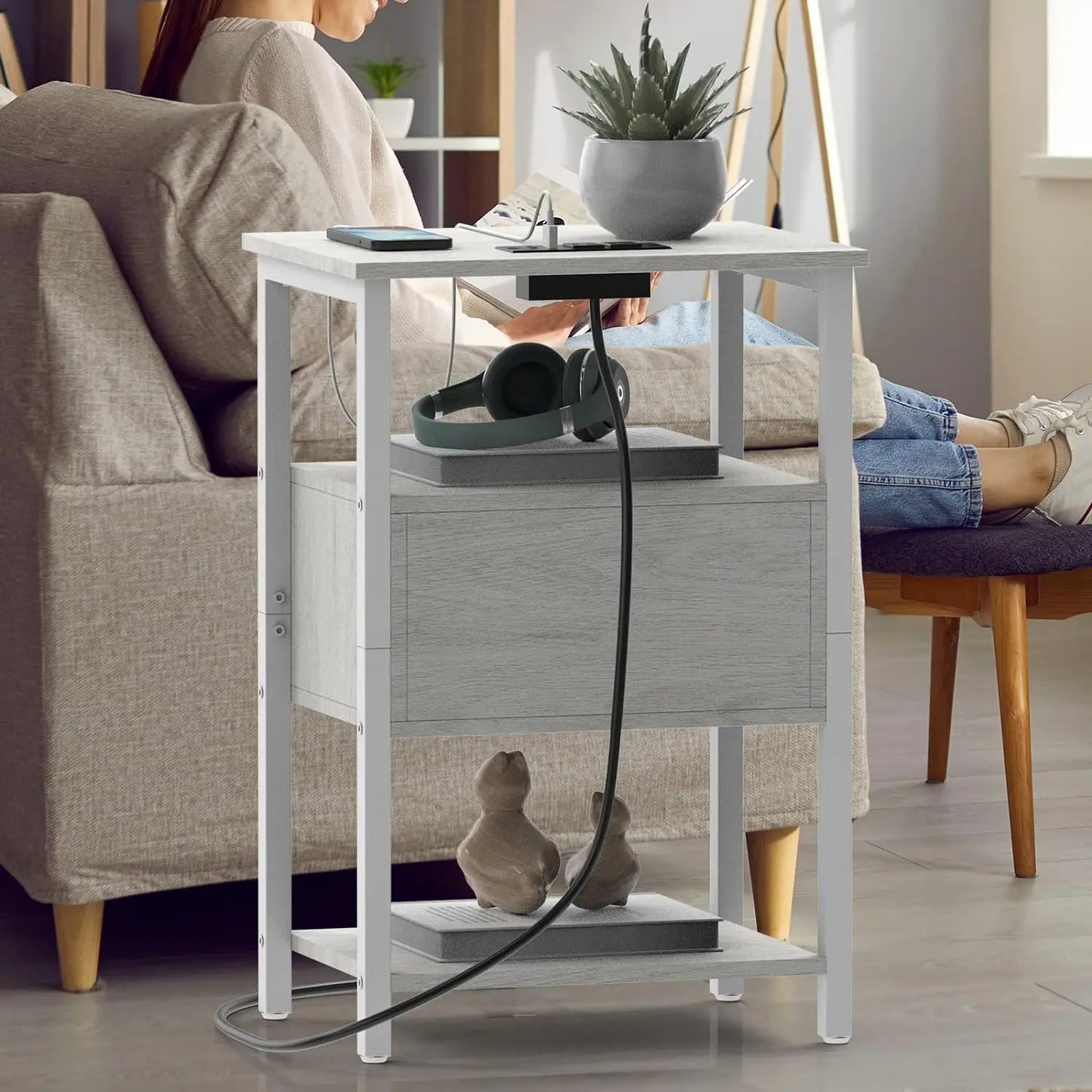 ZISIZ Set of 2 Nightstand Charging Station End Tables