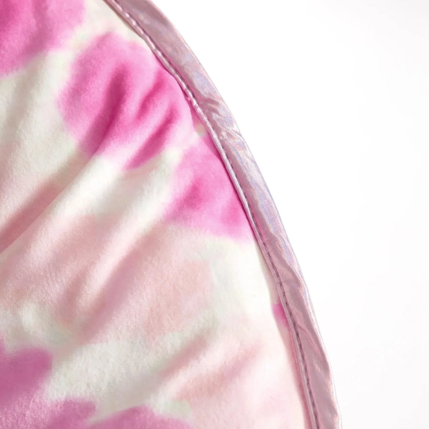 Hign-concerned Faux Fur Print Chair With Extra Soft Filling