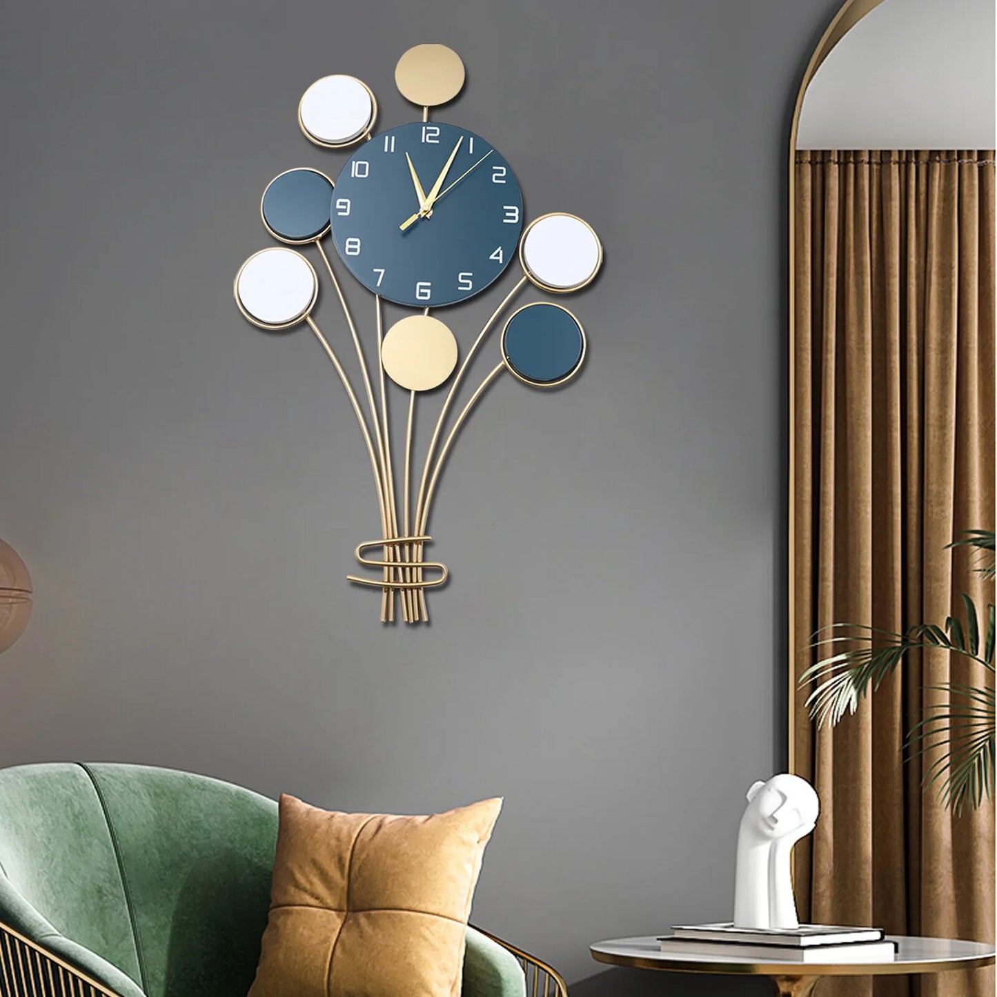 Hign-concerned Balloon Metal Wall Clock Living Room Decor