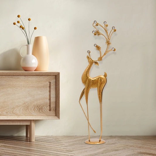 Retro Metal Deer Statue Elegant Reindeer Holiday Decor