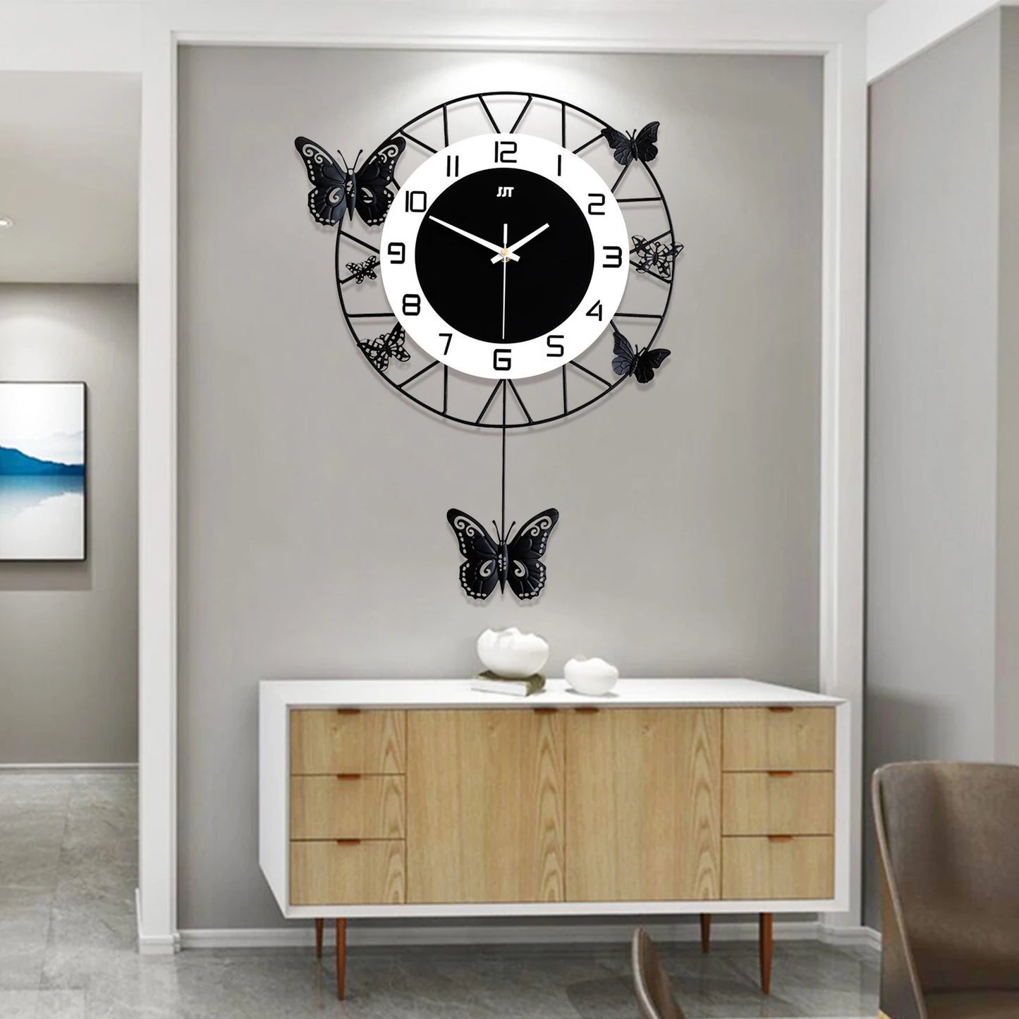 Hign-concerned Butterfly Wall Clock Modern Iron Decor