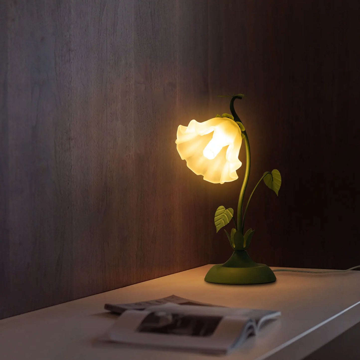 40W Retro Flower Desk Lamp E26 LED Illumination Light