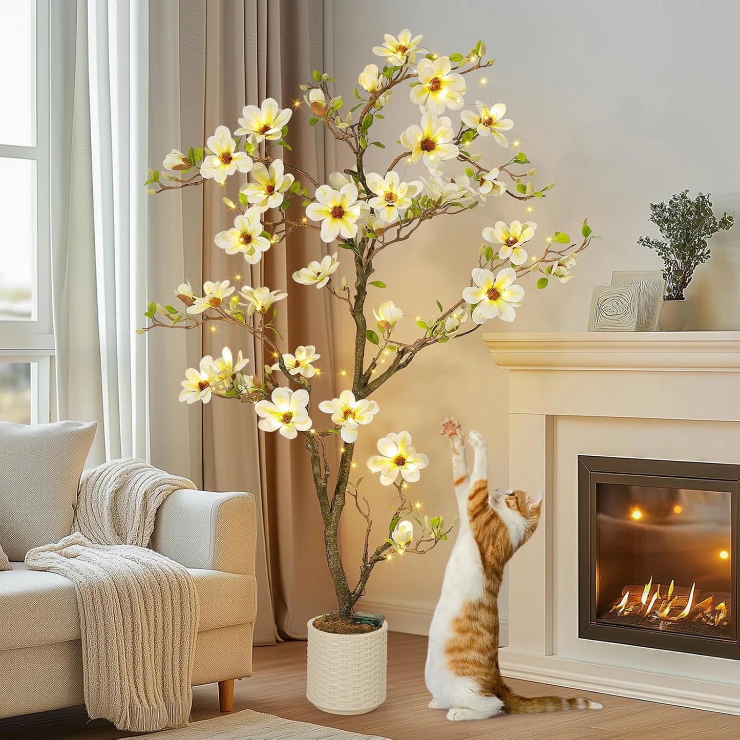 Guangdong Premium Ultrarealistic Artificial Magnolia Plant With LED IlluminationEffect