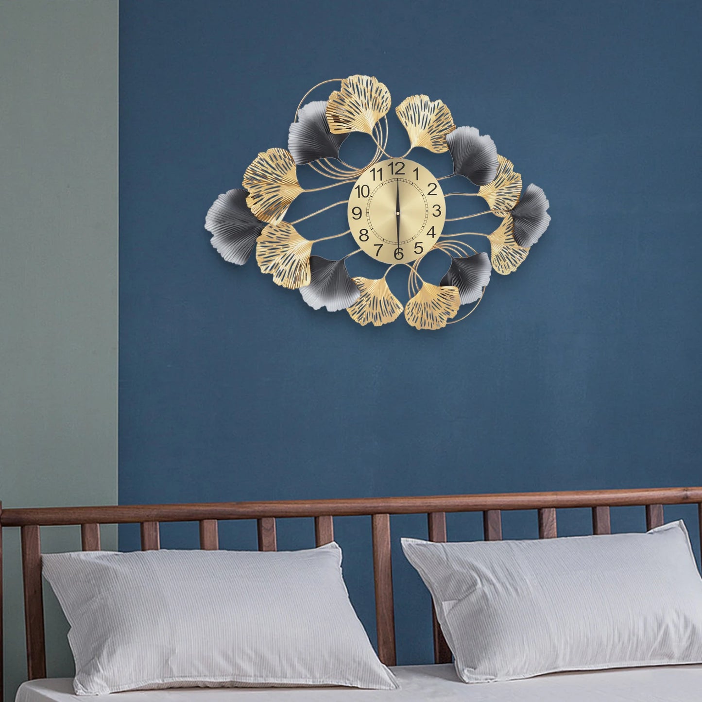 Modern Wall Clock Living Room Decor Luxury Gold Finish