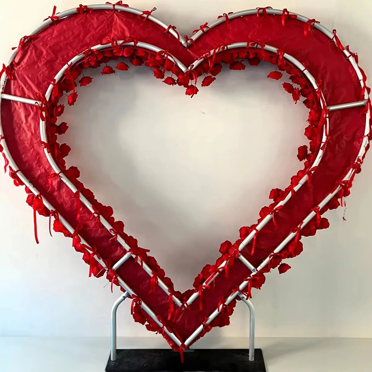 2X2M Heart Wedding Arch With 5D Simulation Roses