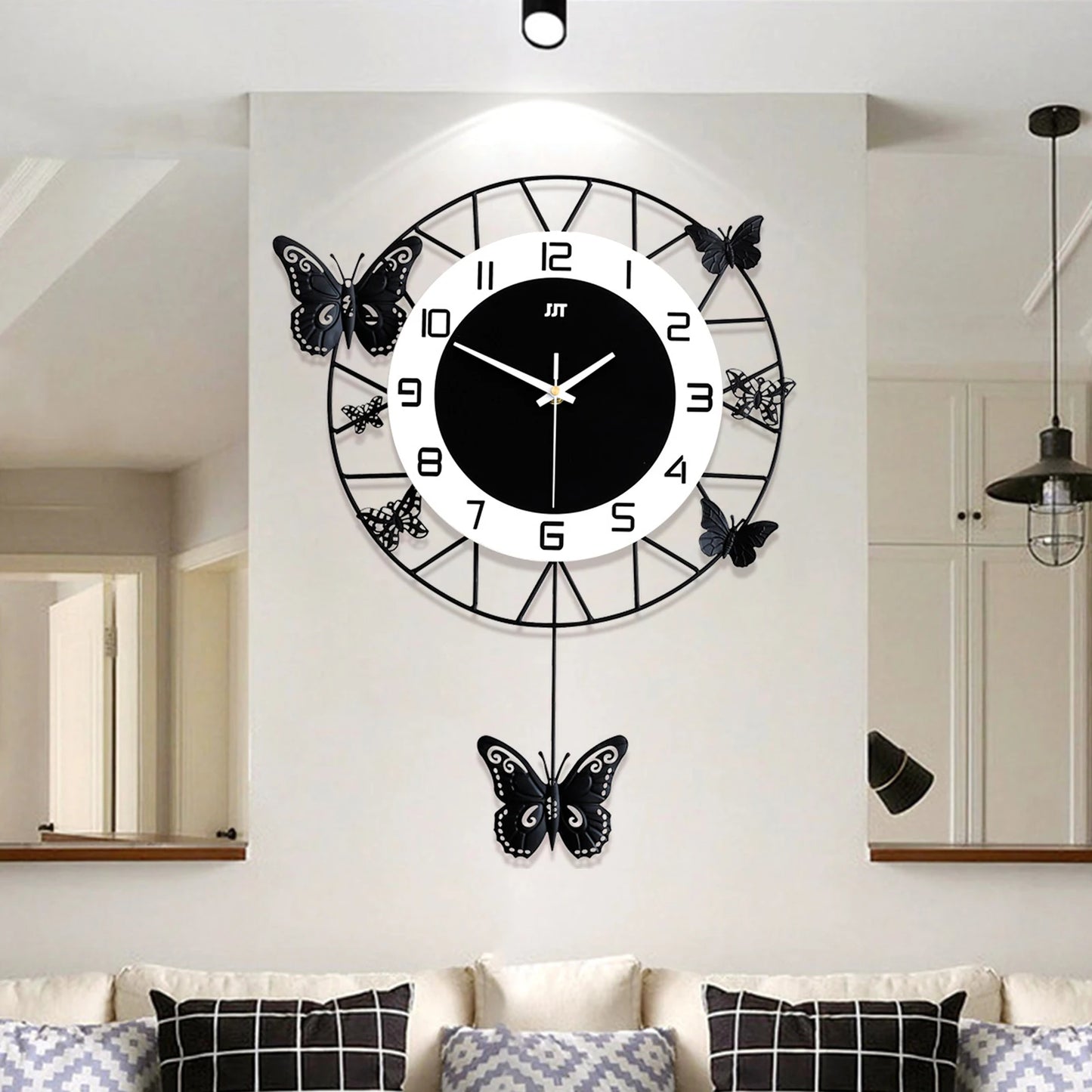 Hign-concerned Butterfly Wall Clock Modern Iron Decor