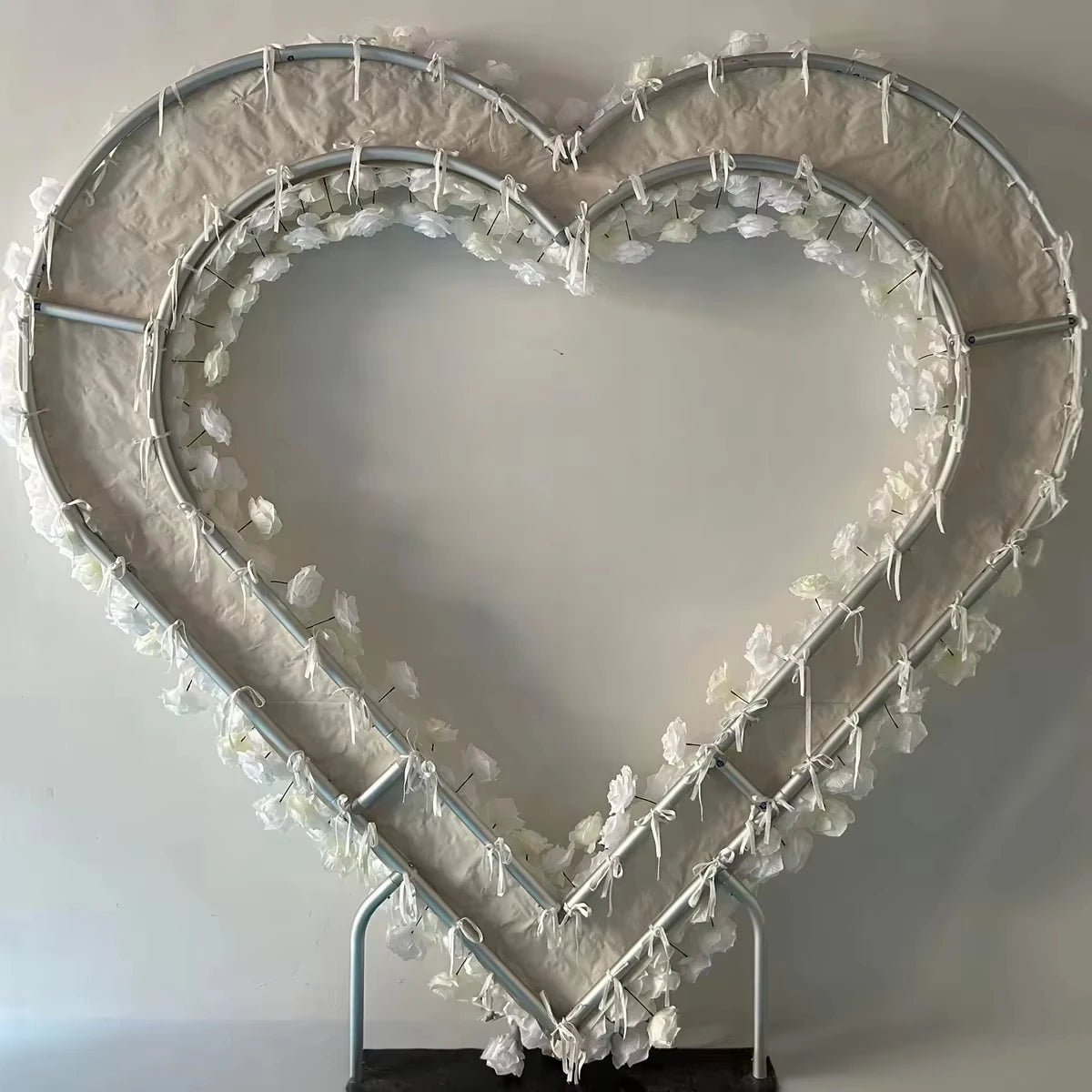 2X2M Heart Wedding Arch With 5D Simulation Roses
